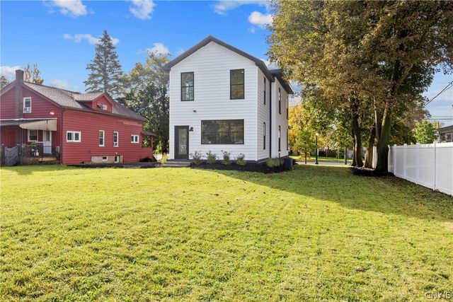 121 East Genesee Street, Auburn, NY 13021