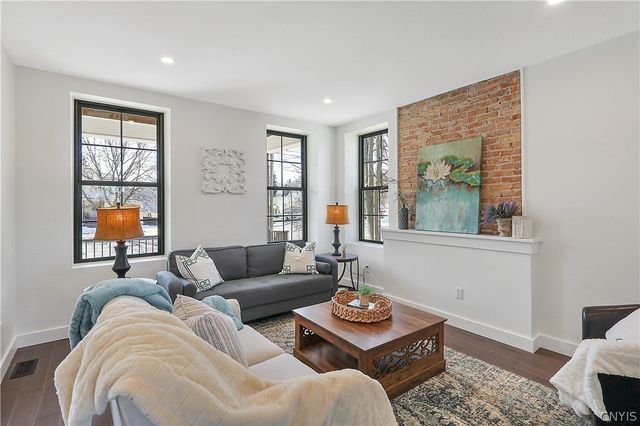 121 East Genesee Street, Auburn, NY 13021