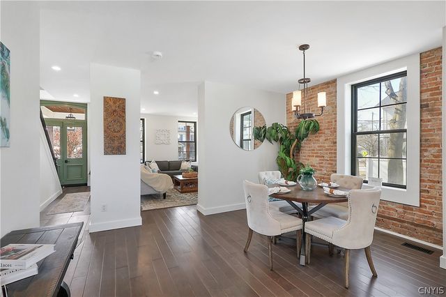 121 East Genesee Street, Auburn, NY 13021