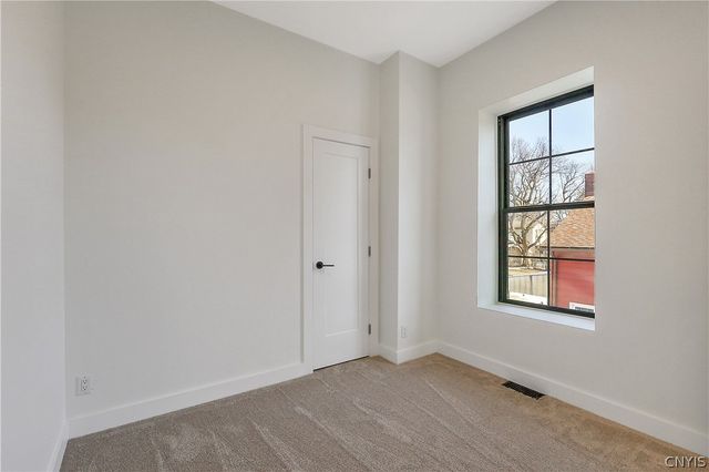 121 East Genesee Street, Auburn, NY 13021