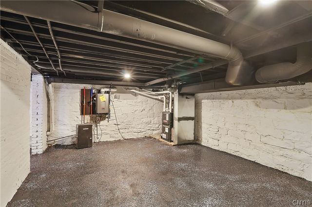 121 East Genesee Street, Auburn, NY 13021