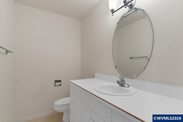 1764 Whitney Dr NW, Salem, OR 97304