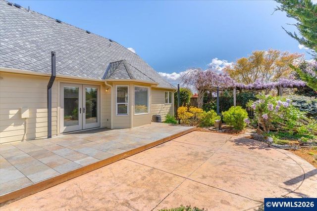 1764 Whitney Dr NW, Salem, OR 97304