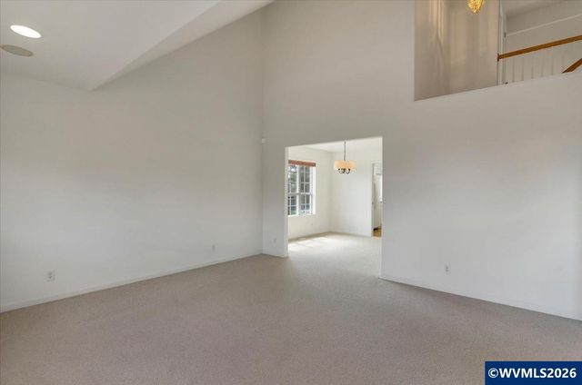 1764 Whitney Dr NW, Salem, OR 97304