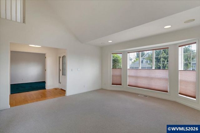 1764 Whitney Dr NW, Salem, OR 97304