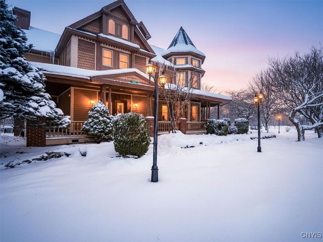 4318 Hawthorne Drive, Vernon, NY 13476