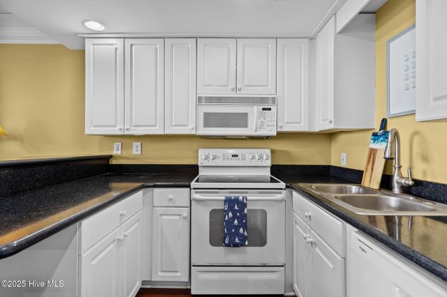 106 N Water Street 205 & 206, Wilmington, NC 28401