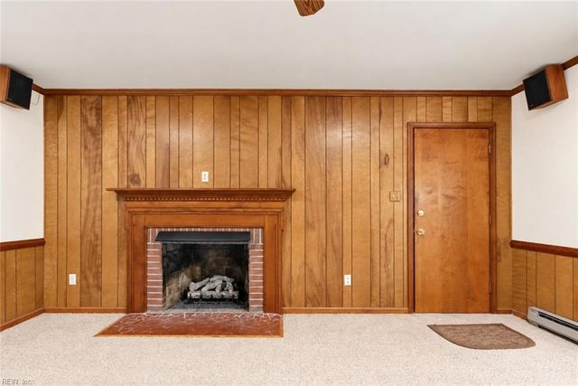 136 Princess Margaret DR, Newport News, VA 23602