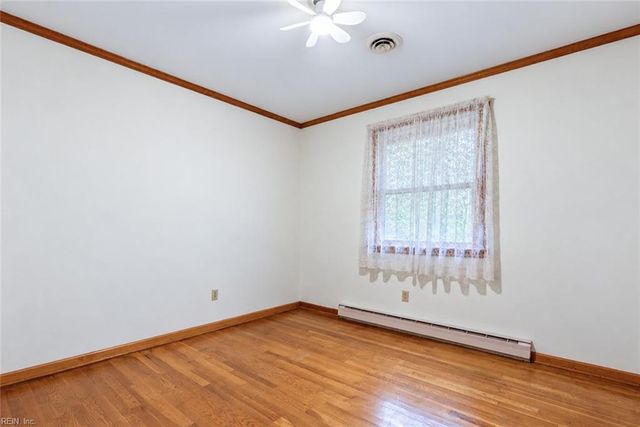 136 Princess Margaret DR, Newport News, VA 23602