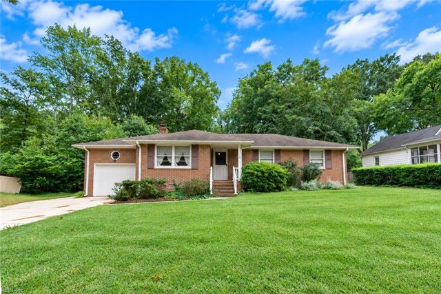 136 Princess Margaret DR, Newport News, VA 23602