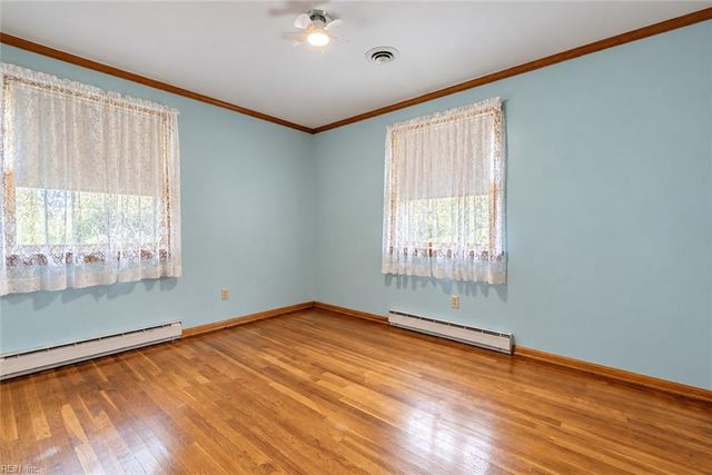 136 Princess Margaret DR, Newport News, VA 23602