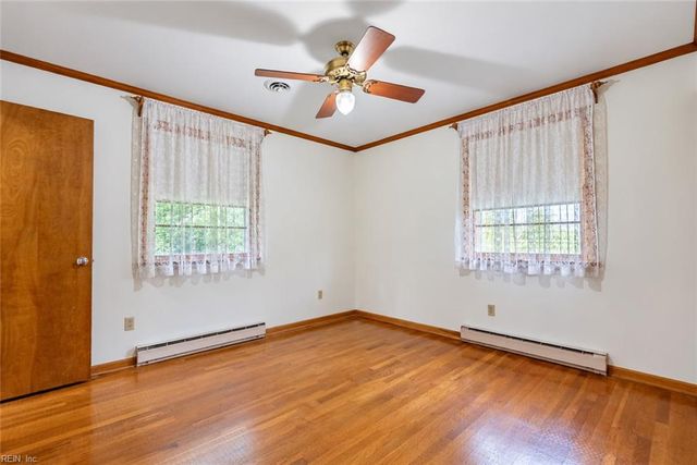 136 Princess Margaret DR, Newport News, VA 23602