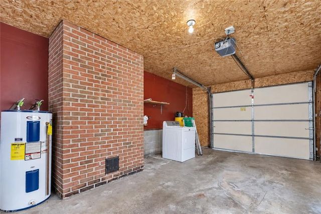 136 Princess Margaret DR, Newport News, VA 23602