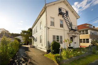 804 Smithfield Avenue, Lincoln, RI 02865