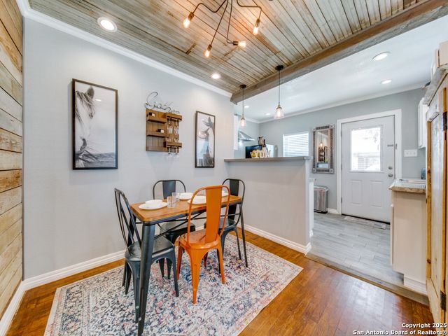 1402 WYOMING ST, San Antonio, TX 78203