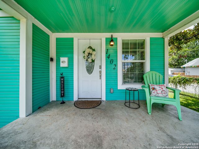 1402 WYOMING ST, San Antonio, TX 78203