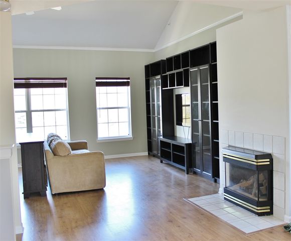 1924 Lindsay Lane, Ann Arbor, MI 48104