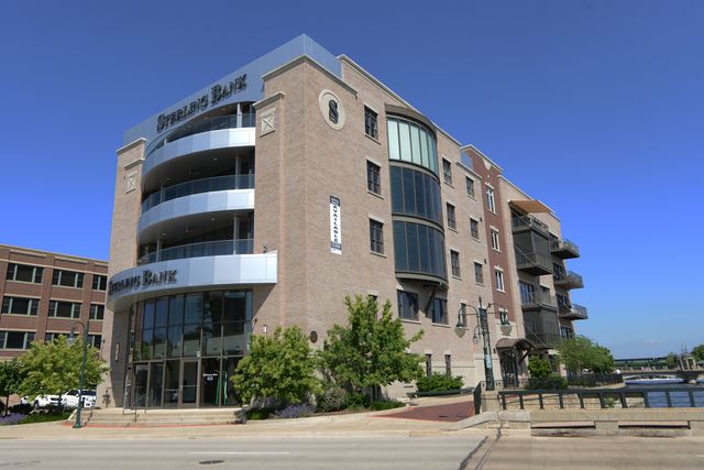 10 Illinois Street 5A, St. Charles, IL 60174