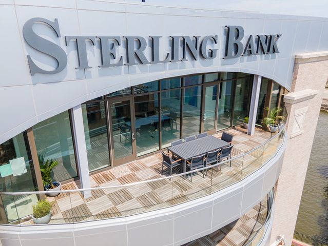 10 Illinois Street 5A, St. Charles, IL 60174