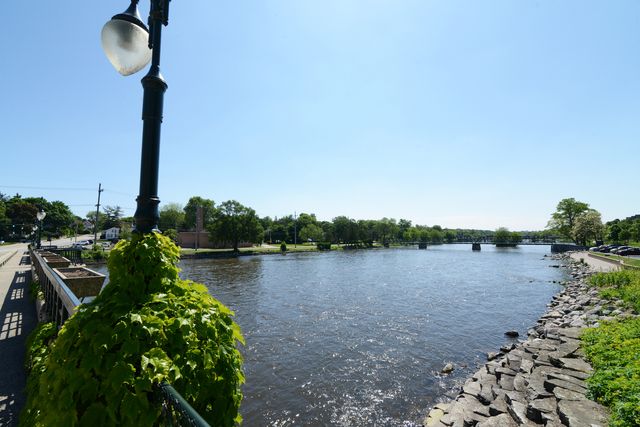 10 Illinois Street 5A, St. Charles, IL 60174