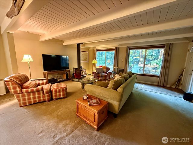 111 N Mount Church Drive, Hoodsport, WA 98548