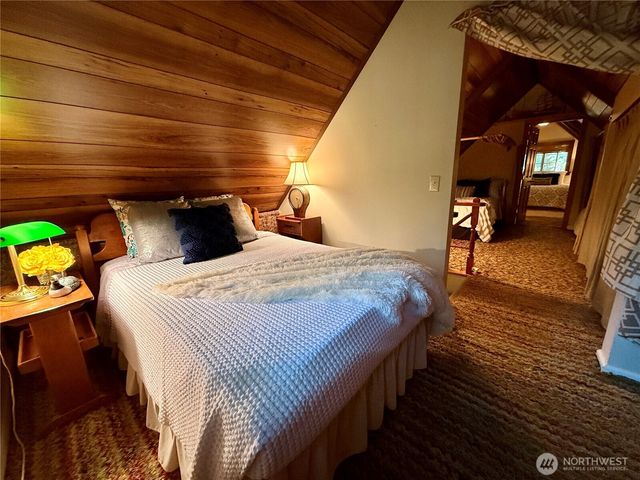 111 N Mount Church Drive, Hoodsport, WA 98548