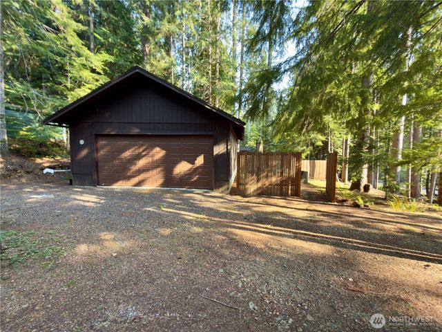 111 N Mount Church Drive, Hoodsport, WA 98548