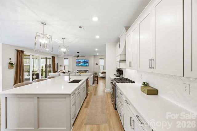 2723 Ritz Lane, Matthews, NC 28105