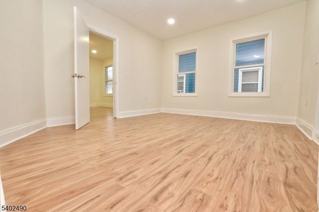 81 Berkeley Ave, Bloomfield Twp., NJ 07003