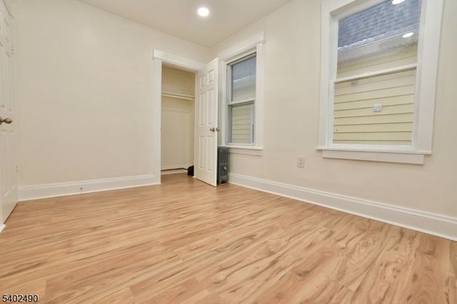 81 Berkeley Ave, Bloomfield Twp., NJ 07003