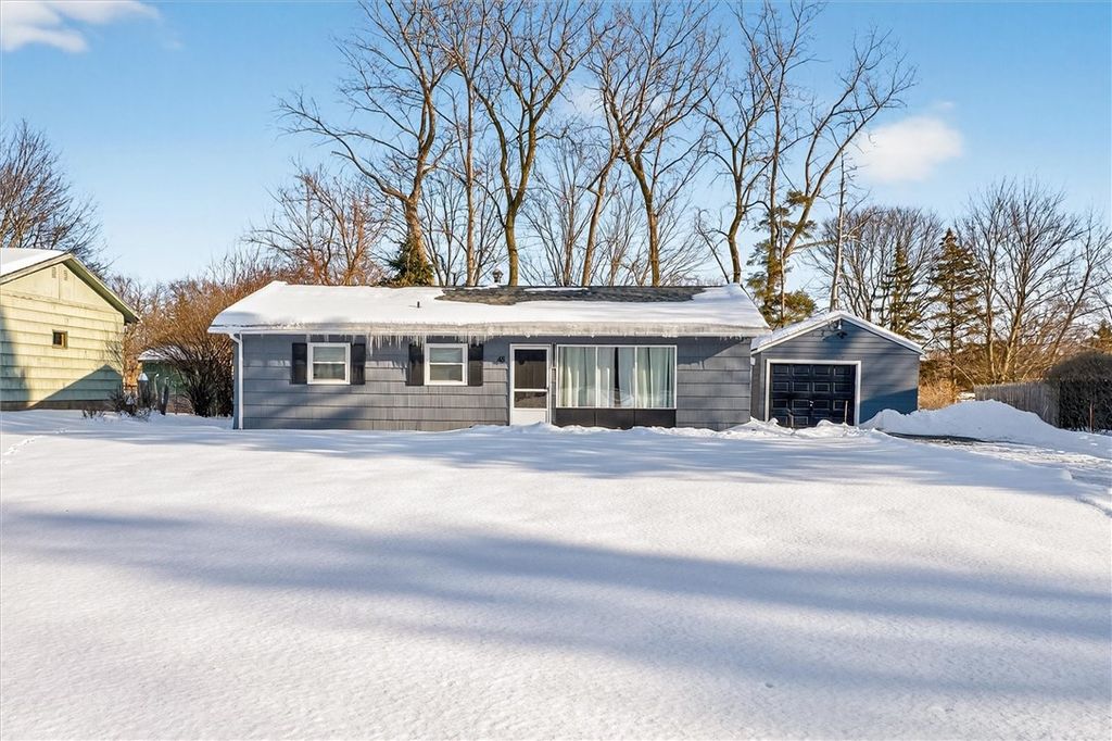 48 Rouge Road, Henrietta, NY 14623