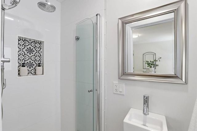 32 Beverly Drive, San Carlos, CA 94070