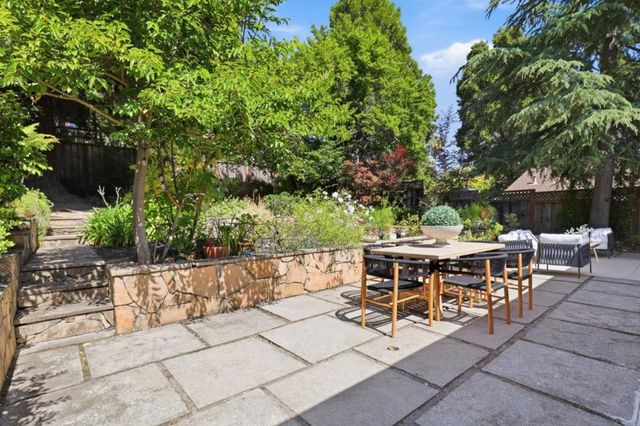 32 Beverly Drive, San Carlos, CA 94070