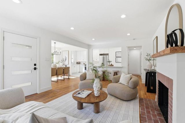 32 Beverly Drive, San Carlos, CA 94070
