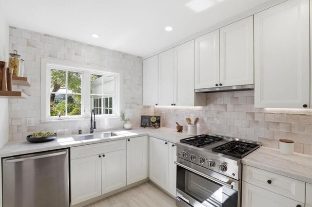 32 Beverly Drive, San Carlos, CA 94070