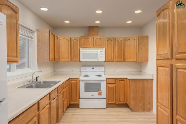 1783 BRADWAY ROAD, North Pole, AK 99705