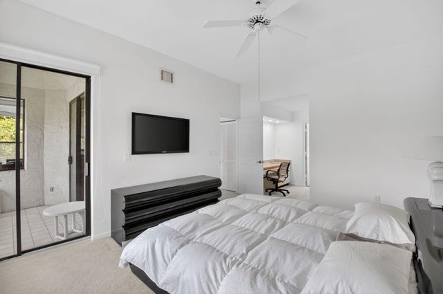 7460 La Paz Boulevard 306, Boca Raton, FL 33433