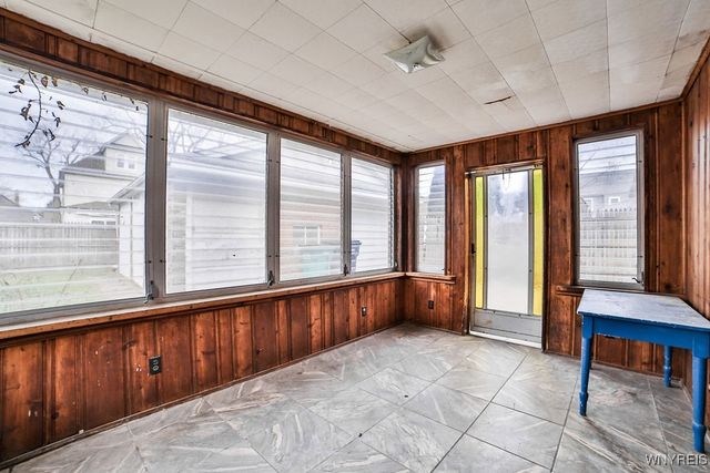 32 Lorraine Avenue, Buffalo, NY 14220