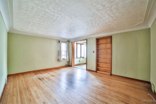 32 Lorraine Avenue, Buffalo, NY 14220