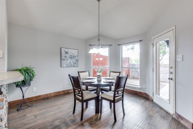 661 Mistymoor Lane, Fort Worth, TX 76052