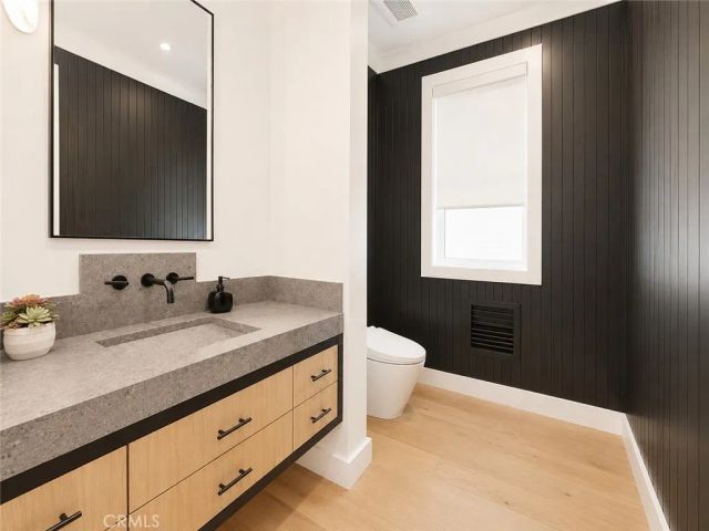5100 Libbit, Encino, CA 91436