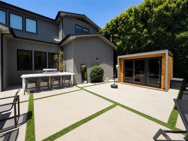 5100 Libbit, Encino, CA 91436