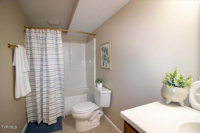 575 Boring Chapel Road Apt 5, Johnson City, TN 37615