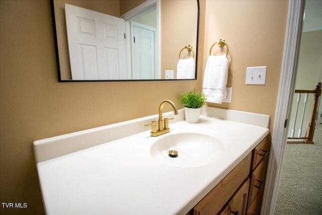 575 Boring Chapel Road Apt 5, Johnson City, TN 37615