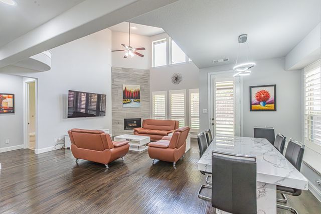 2517 Saffire Way, Lewisville, TX 75056