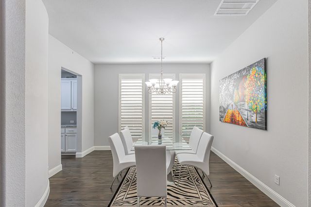 2517 Saffire Way, Lewisville, TX 75056