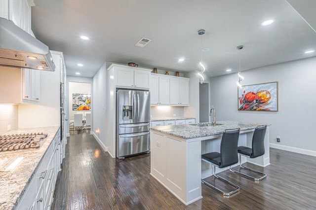 2517 Saffire Way, Lewisville, TX 75056