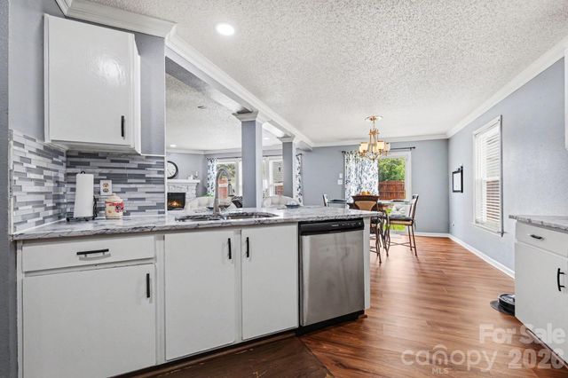 5654 Hammermill Drive, Harrisburg, NC 28075