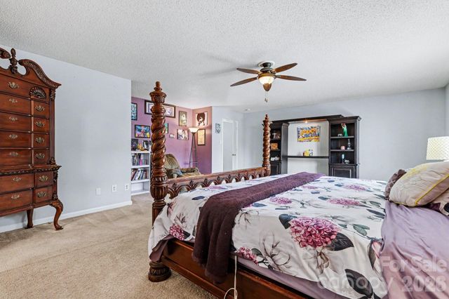 5654 Hammermill Drive, Harrisburg, NC 28075