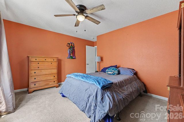 5654 Hammermill Drive, Harrisburg, NC 28075